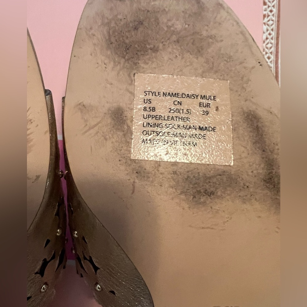 Kate Spade Daisy Mule in Metallic Leather - Picture 8 of 8